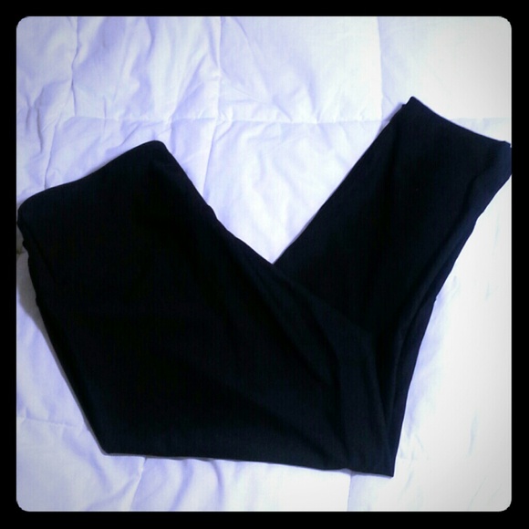 Yoga capri pants NWOT