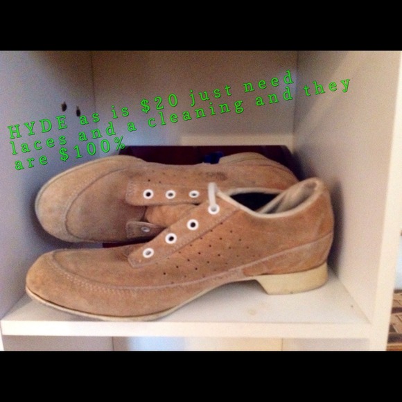 HYDE Suede Walking Shoes - Very good Deal!