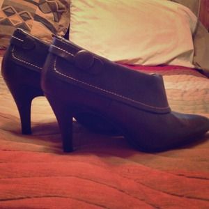 Brown booties (short ankle boots)