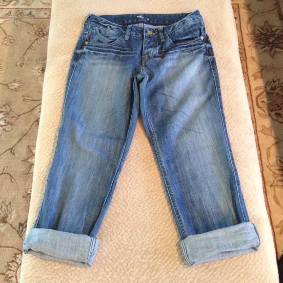 ⭐️Express cropped low rise jeans