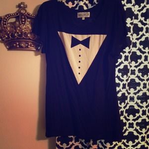 SALE!!! Wildfox Tuxedo Top⚡️