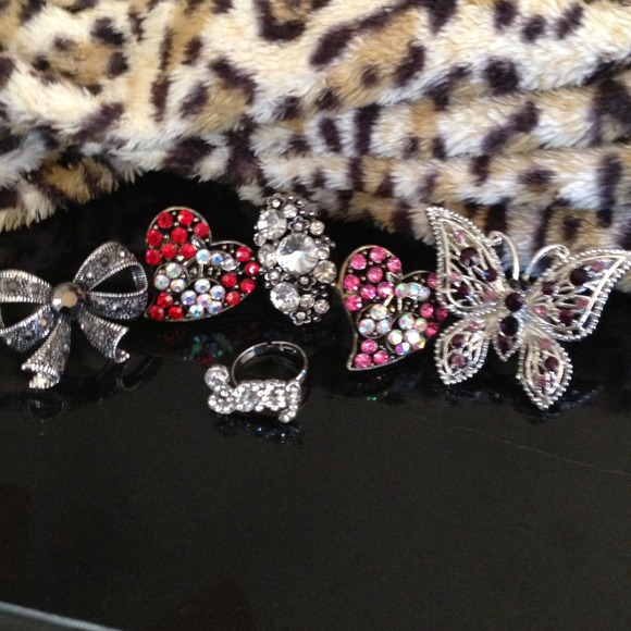 WOW, rings💖💕 $5 EACH
