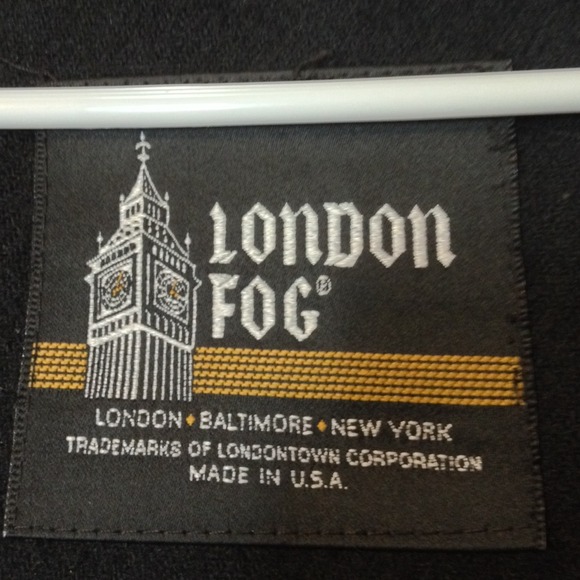 βSOLDβLondon Fog Trench - Picture 3 of 4