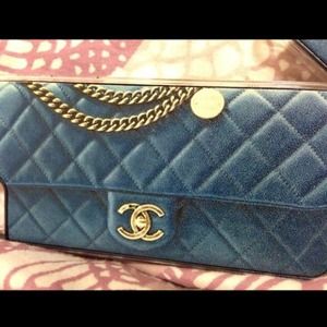 💍LAST💍 CHANEL blue leather flap bag iPhone5 case
