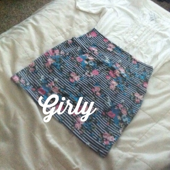 Floral skirt bundle