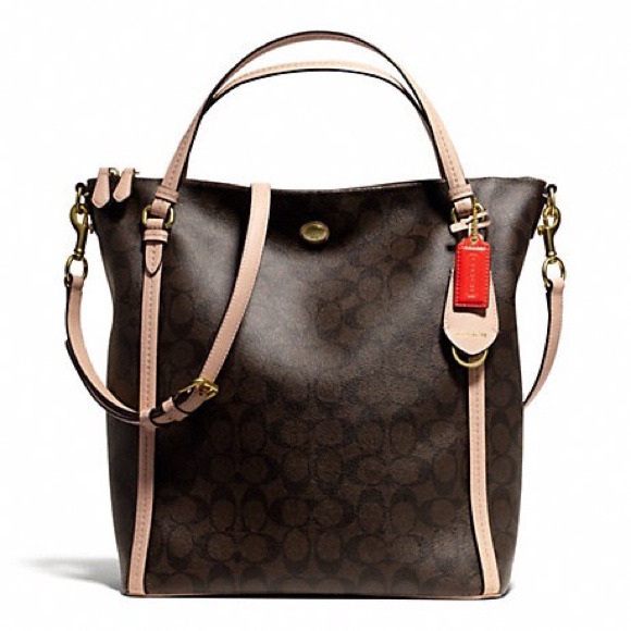 * SOLD * Coach Peyton Signature Tote Bag