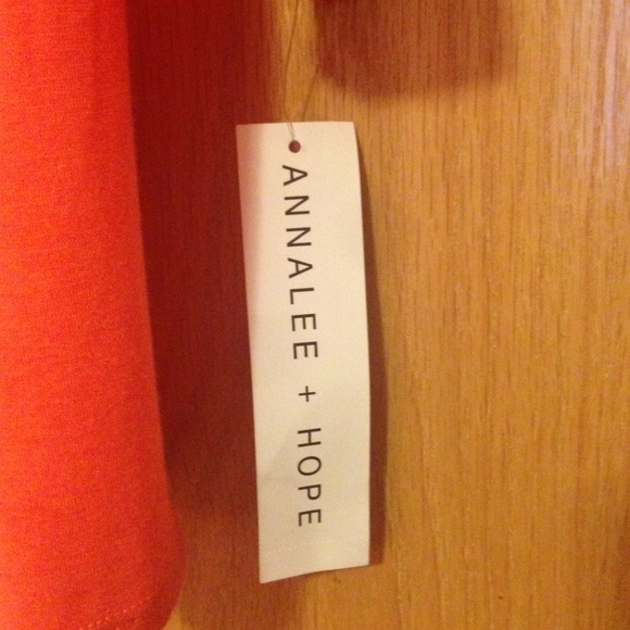 Coral Annalee + Hope cardigan - Picture 2 of 4