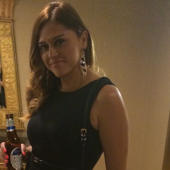 Meet your seller!!! ๐ - Picture 2 of 4