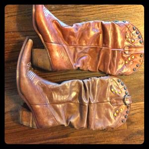 Cowgirl boots with bling