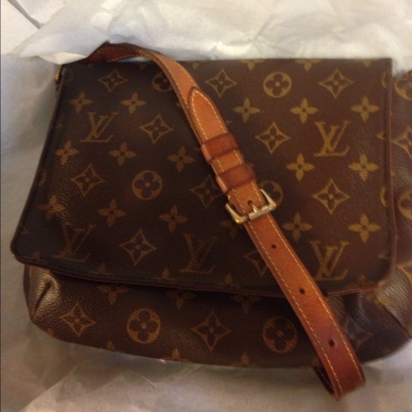 Louis Vuitton Handbags - Reduced! mussette tango shoulder bag. Authentic.