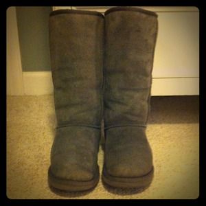 Size 7 tall UGG boots in grey