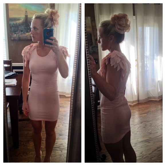 ❌SOLD❌More pictures of pale pink dress