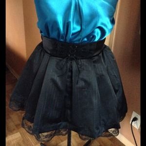 Black pinstripes skater skirt