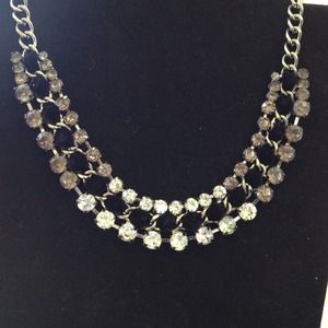 NWT Statement necklace