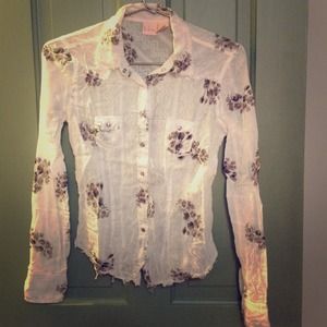 White and floral button up blouse