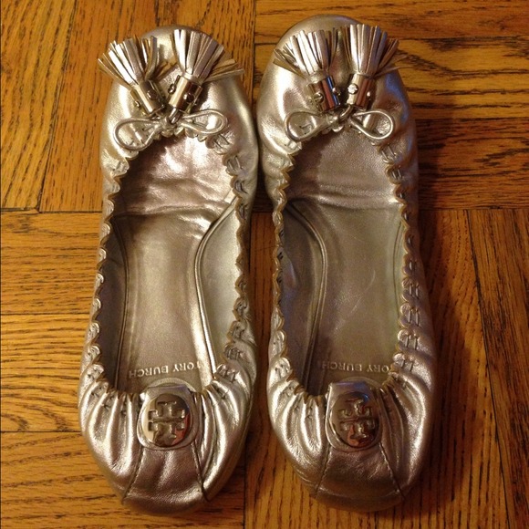 🚫SOLD🚫 Burch Silver Flats