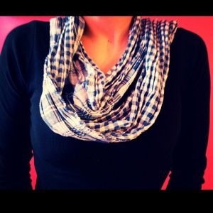 Blue & White plaid scarf!