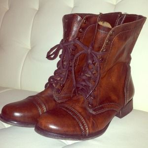 Brand New Steve Madden Brown Leather Combat Boots
