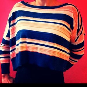Roxy brand cropped sweater!