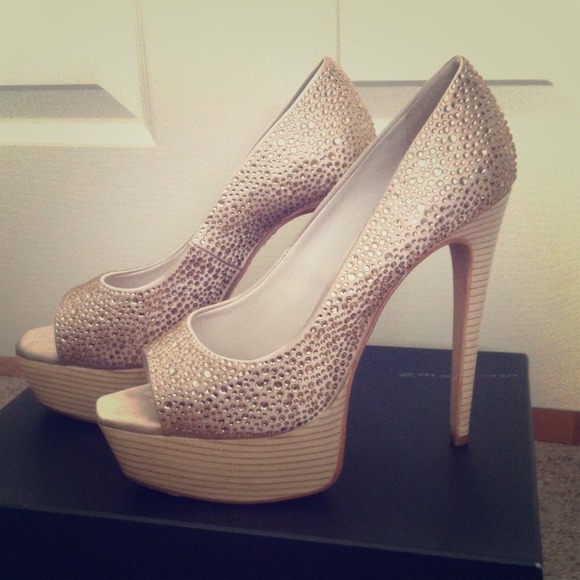 Alice + Olivia peep-toe  platform heels