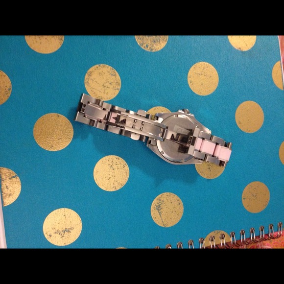 Guess collection pink and silver watch - Picture 3 of 3