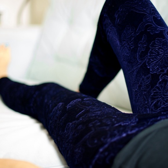 ‼️SALE‼️ -🎉HP 12/20🎉 VELVET leggings - DEEP BLUE - Picture 3 of 4