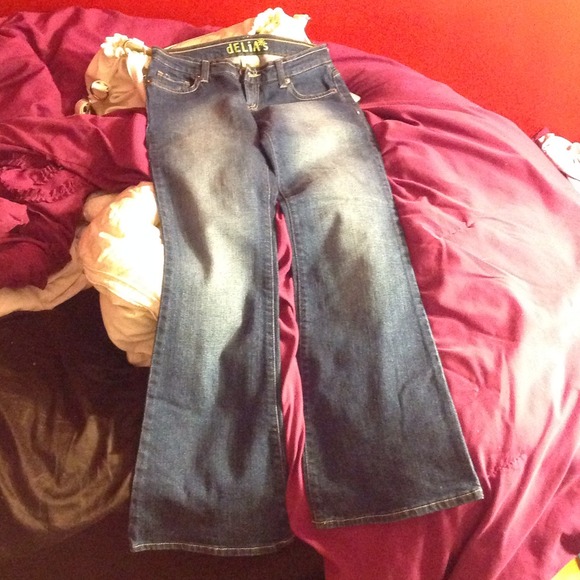 Delia's jeans