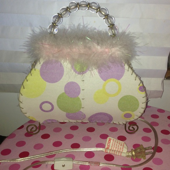 🚫BUNDELED🚫Cute Purse shaped lamp