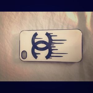 Dripping C's iphone 4 case