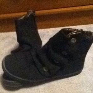 🍂Fall Must have!🍂 Blowfish boots