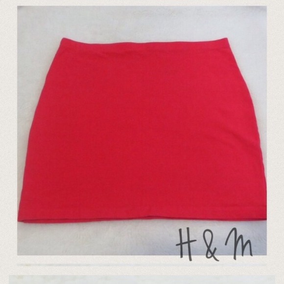 🚫SOLD!🚫 NWOT: H&M Bandage Skirt - Picture 3 of 3