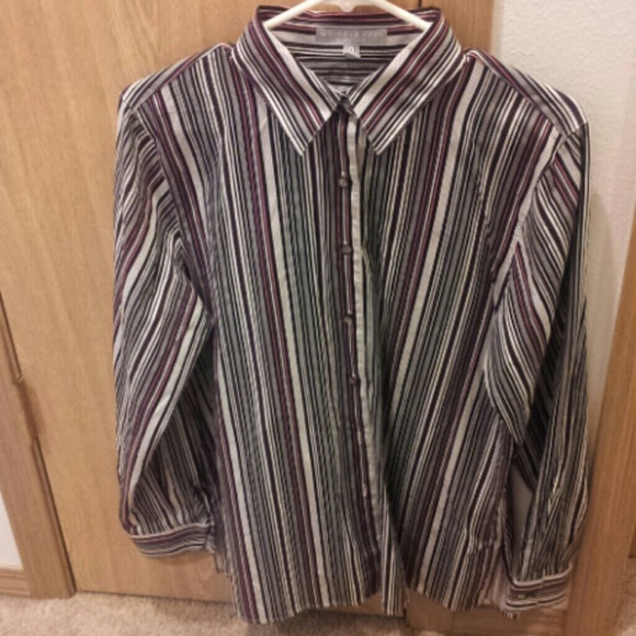 Beautiful Foxcroft blouse!