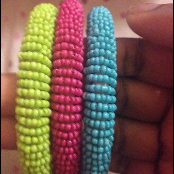 Colorful bangles - Picture 2 of 3