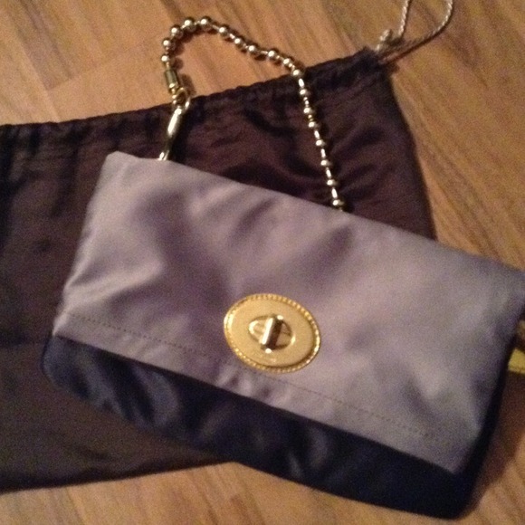 Traded Amanda coach clutch