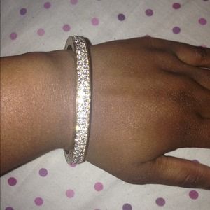 Circle bangle