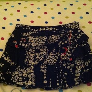 🚫TRADED🚫 Express flowery skirt