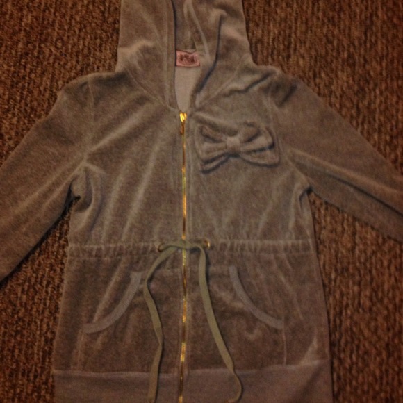 ⚡RESERVED⚡ADORABLE Juicy Couture zip up - Picture 2 of 2