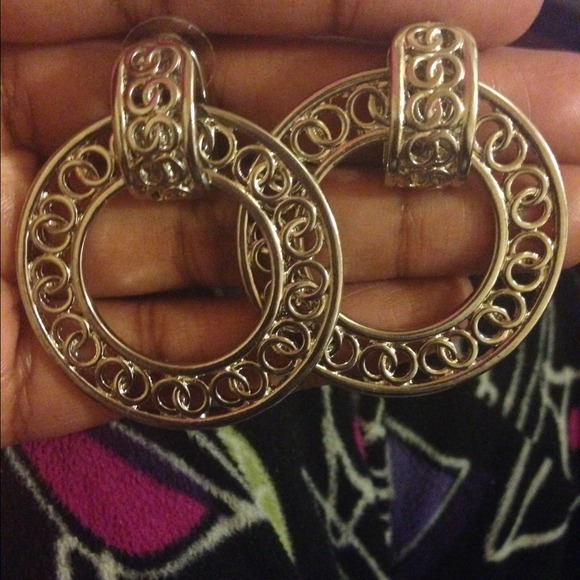 Silver earrings - Picture 1 of 2
