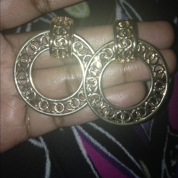 Gold earrings - Picture 2 of 2