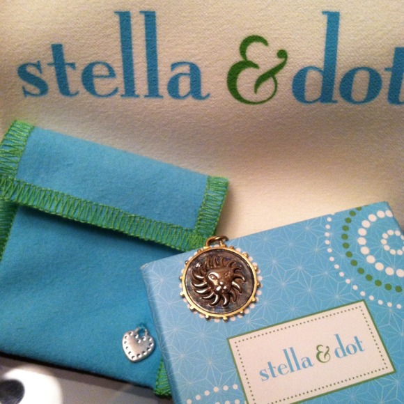 Stella & Dot Leo Zodiac Charm