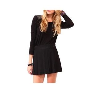 Forever 21 Black Padded Studded Shoulder Top