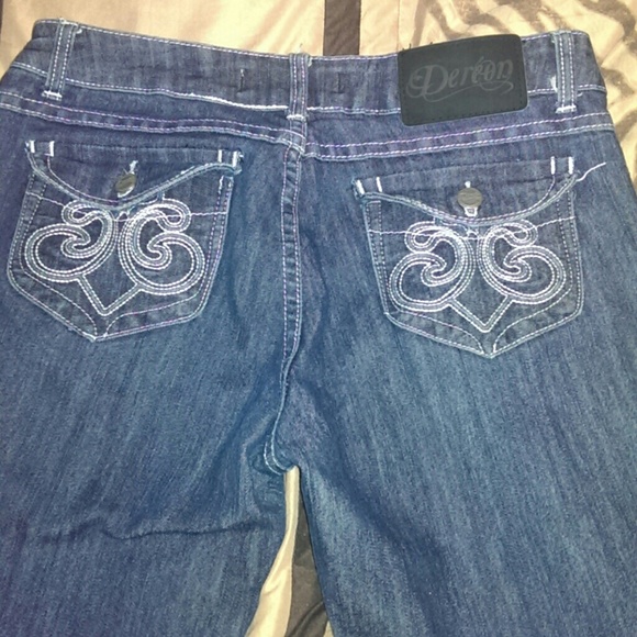 Jeans - Picture 2 of 3