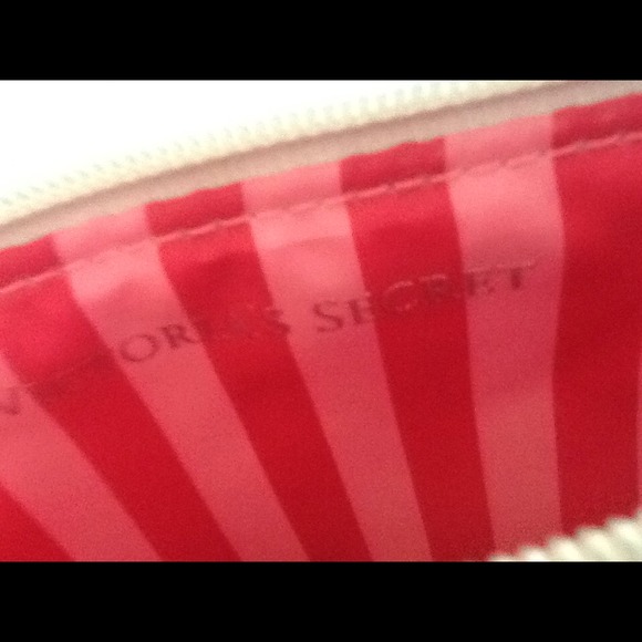 🌹VICTORIA SECRETS ANGEL HAND BAG - GORGEOUS!🌹 - Picture 3 of 4