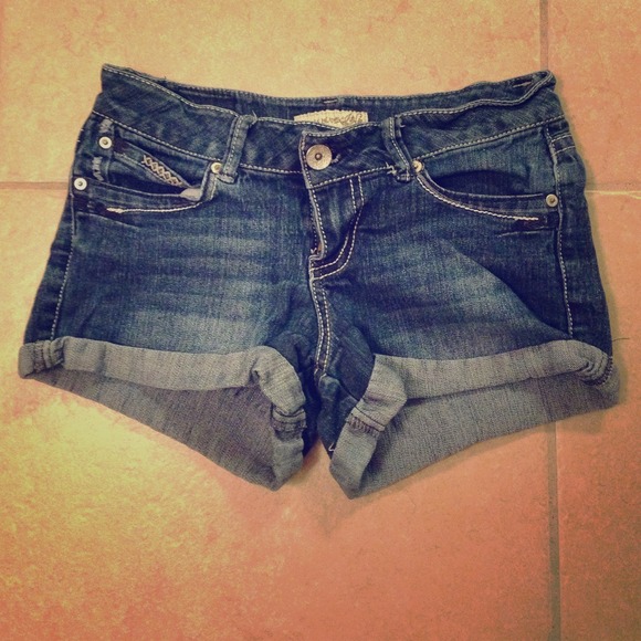 Flap Pocket Denim Shorts