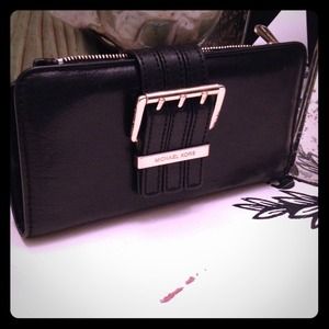 Michael Kors Large wallet