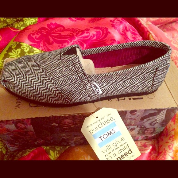 Black Metallic Herringbone Toms