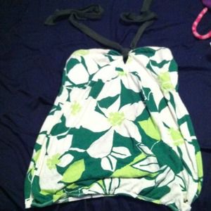 Strapless that ties around the neck