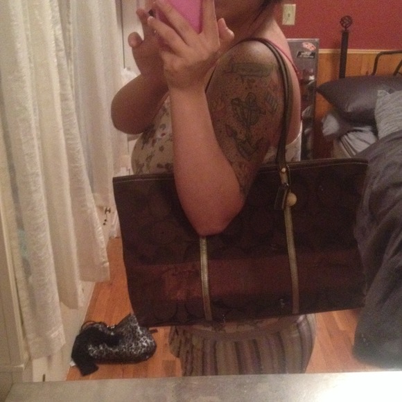 Huge authentic brown coach bag - Picture 4 of 4