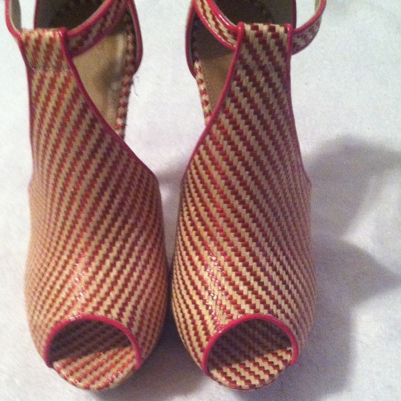 Sandals with strap around ankle