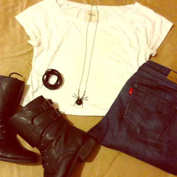 Spider necklace